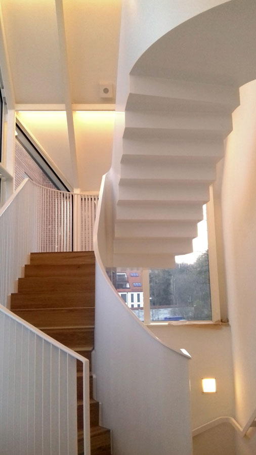 Stahlunterbautreppen · Stahlunterbautreppe Eiche