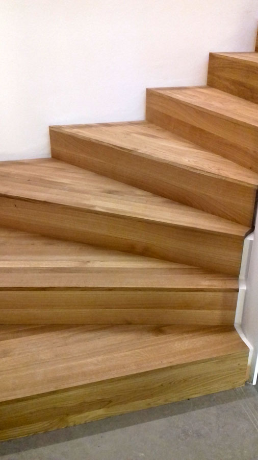 Stahlunterbautreppen · Stahlunterbautreppe Eiche